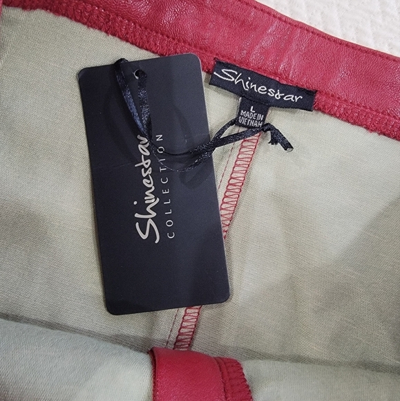 NEW Shinestar Red Vegan Leather Skirt Size Large - Picture 9 of 13